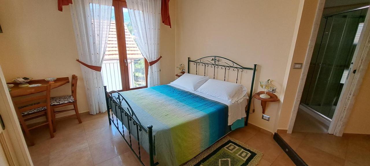 B&B Springs Of Gods Pianillo Екстериор снимка